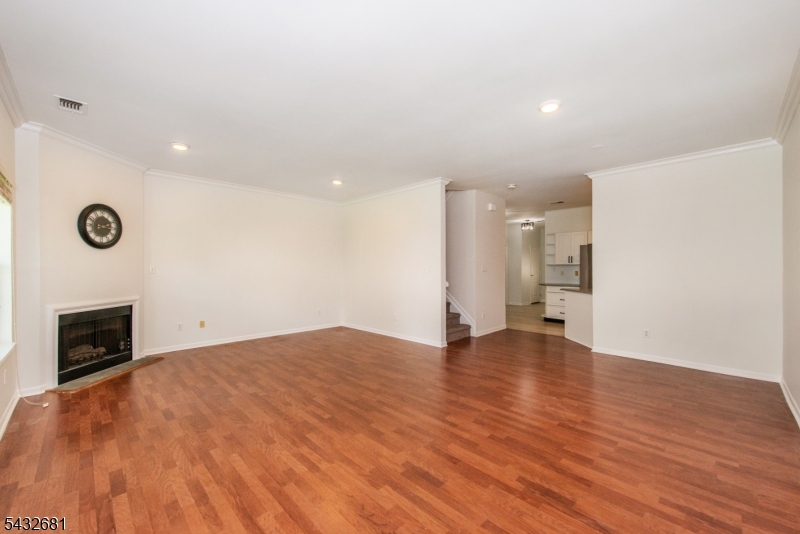 8103 Burgundy Way Property Photo 13