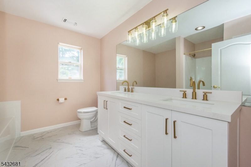 8103 Burgundy Way Property Photo 16