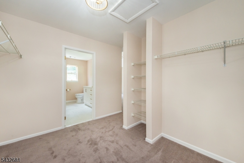 8103 Burgundy Way Property Photo 20