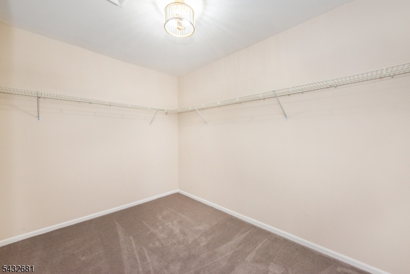 8103 Burgundy Way Property Photo 22