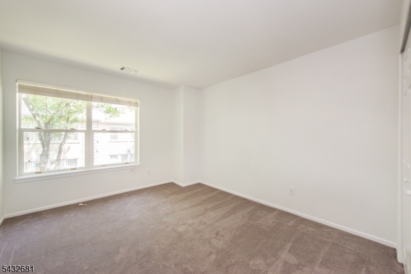 8103 Burgundy Way Property Photo 23