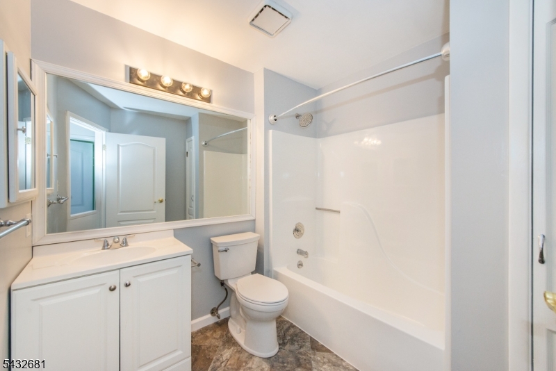 8103 Burgundy Way Property Photo 25