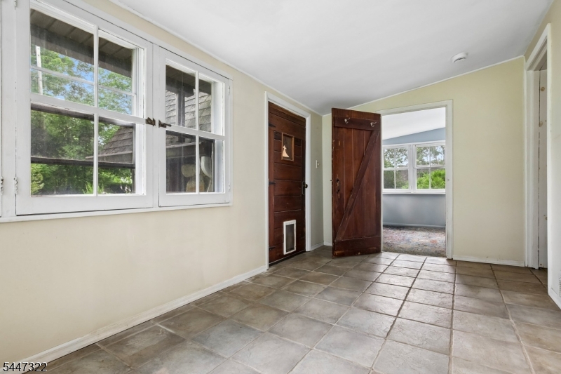 211 Wawayanda Rd Property Photo 6