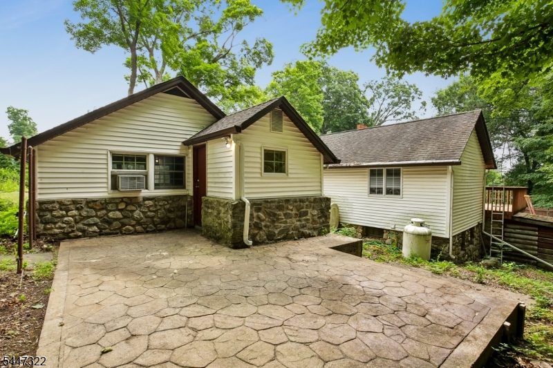 211 Wawayanda Rd Property Photo 32