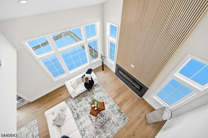 10 Drummond Ter Property Photo 21