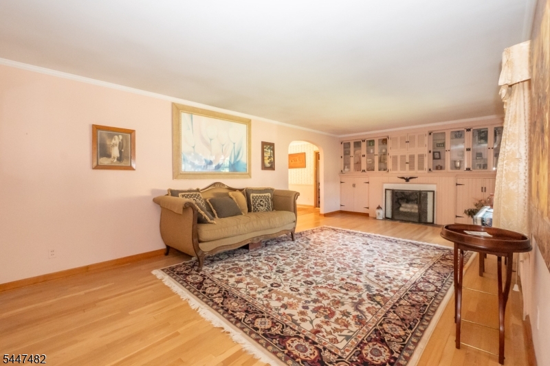 5 Pardun Ave Property Photo 5