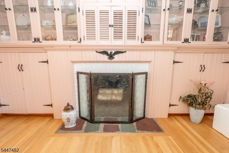 5 Pardun Ave Property Photo 6
