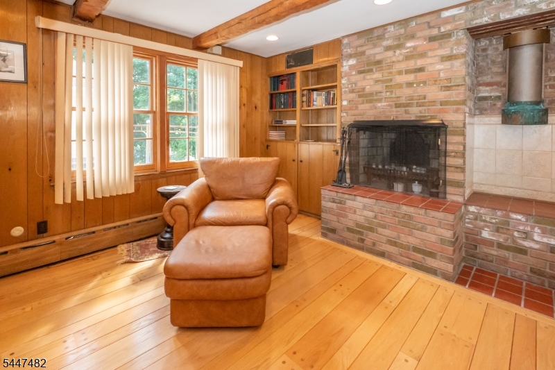 5 Pardun Ave Property Photo 8