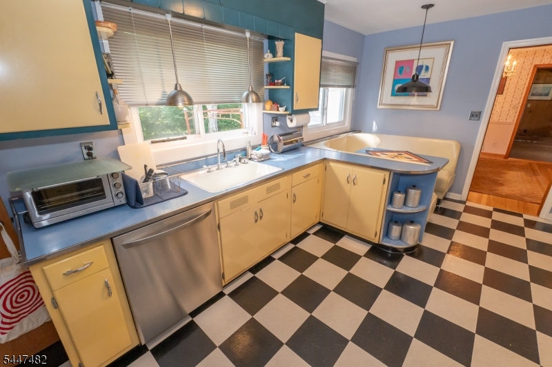 5 Pardun Ave Property Photo 15