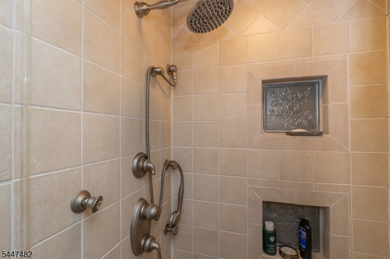 5 Pardun Ave Property Photo 19