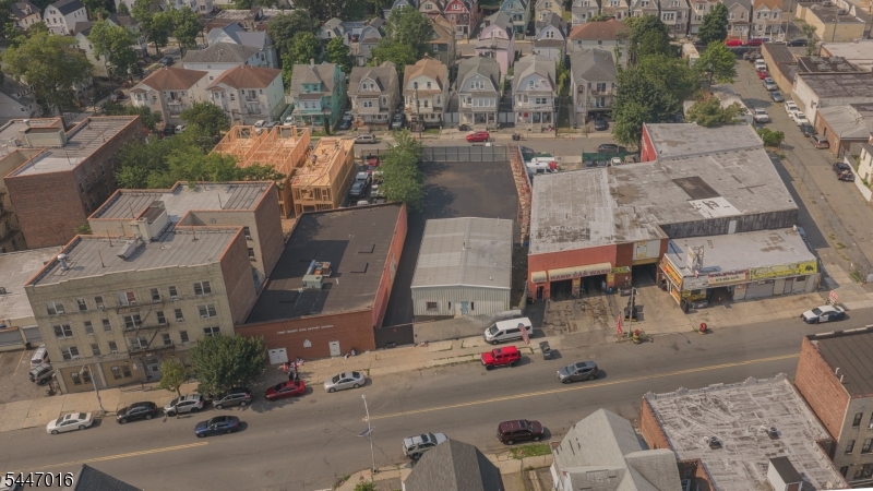 840 Clinton Ave Property Photo 2