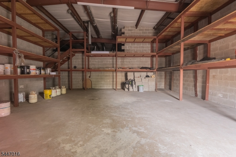 840 Clinton Ave Property Photo 16