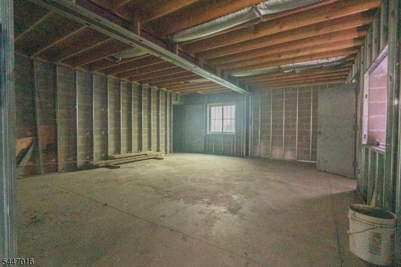 840 Clinton Ave Property Photo 31