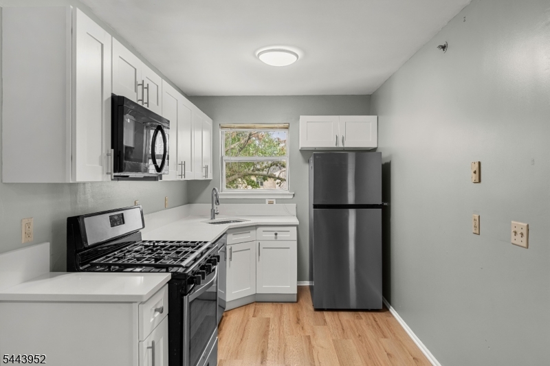 351 Ventnor Ct Property Photo 7