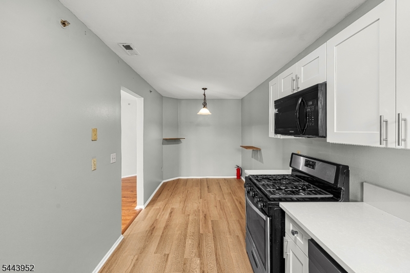 351 Ventnor Ct Property Photo 8