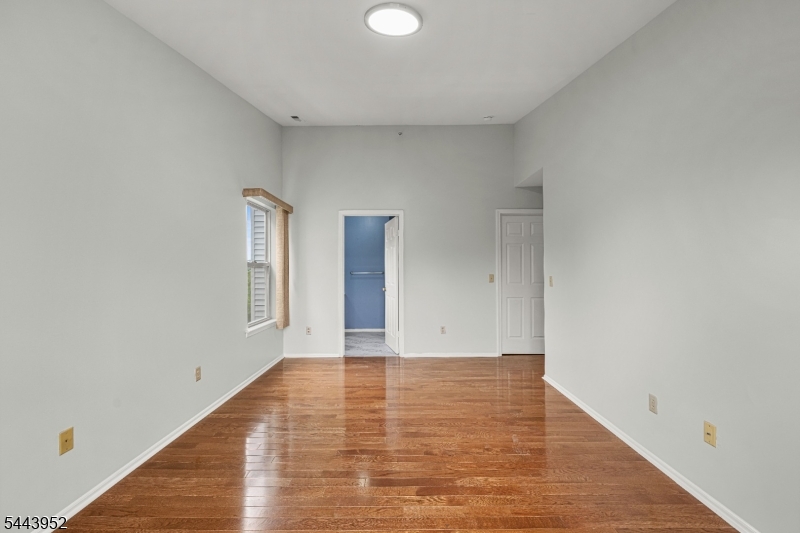 351 Ventnor Ct Property Photo 14
