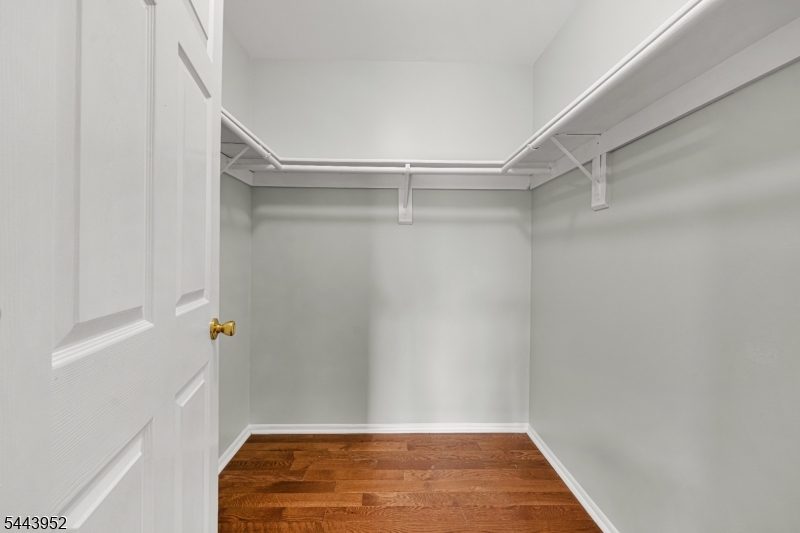 351 Ventnor Ct Property Photo 15
