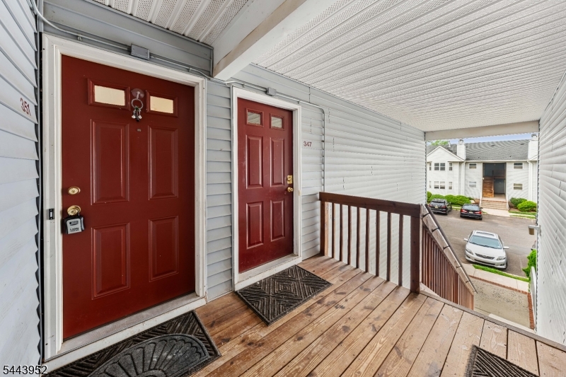 351 Ventnor Ct Property Photo 30