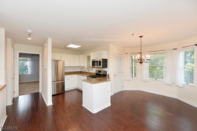 45 Royal Ave 49 Property Photo 1
