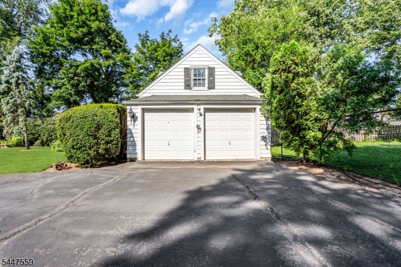 932 Cedar Brook Rd Property Photo 42