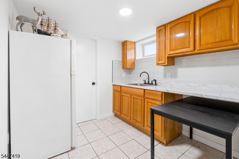 83 Nagle St Property Photo 10