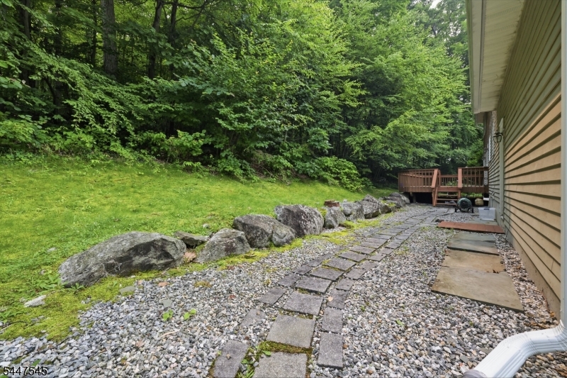 860 Glen Rd Property Photo 39