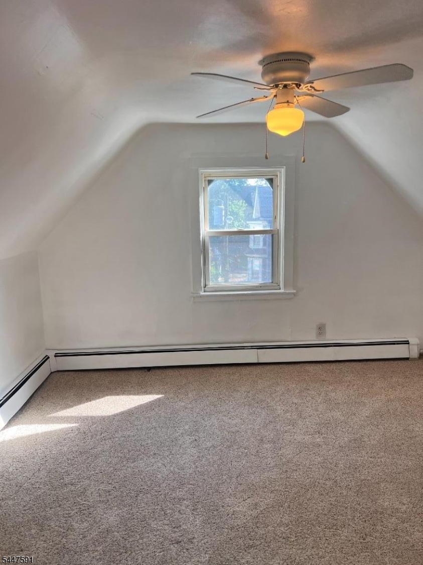 123 Elm St Property Photo 8
