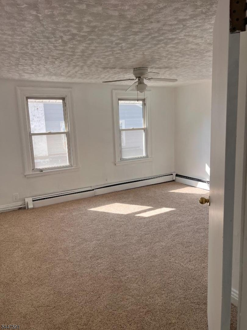 123 Elm St Property Photo 14
