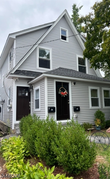 20 Van Dyke Pl 2 Property Photo 1