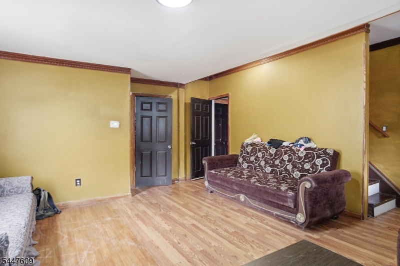 495 Totowa Ave Property Photo 5