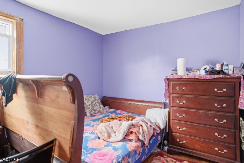 495 Totowa Ave Property Photo 6