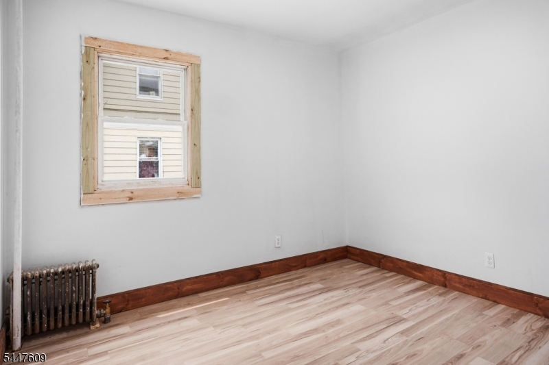 495 Totowa Ave Property Photo 18