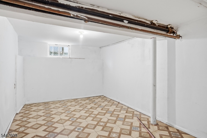 495 Totowa Ave Property Photo 21