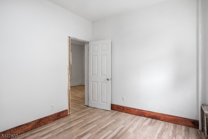 495 Totowa Ave Property Photo 22