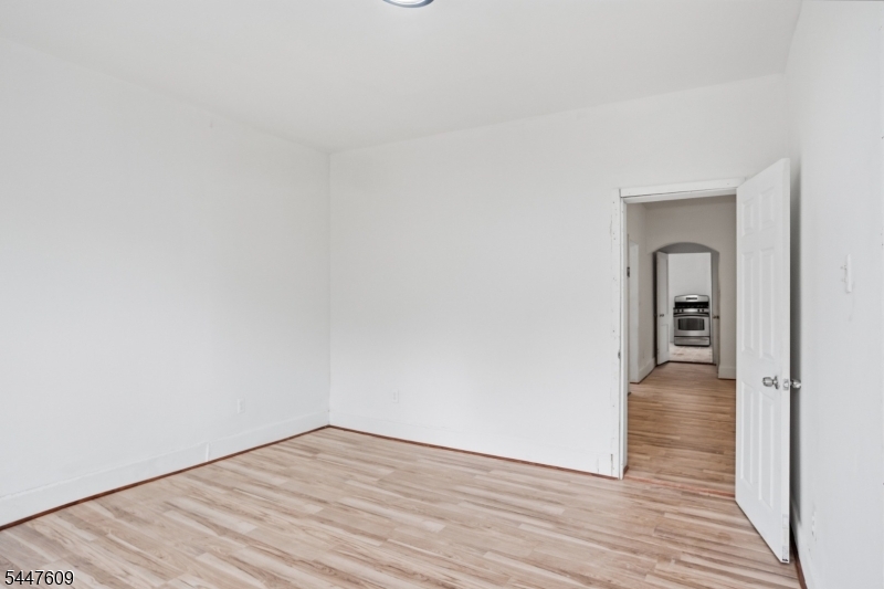 495 Totowa Ave Property Photo 24