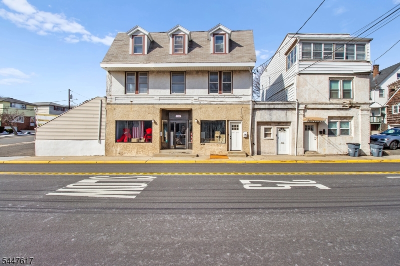 739 Schuyler Ave Property Photo 1