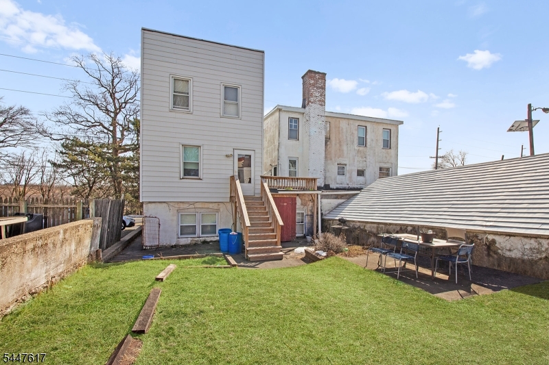 739 Schuyler Ave Property Photo 10