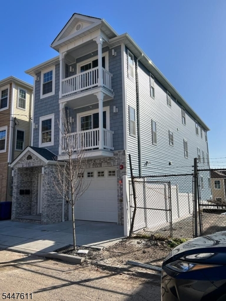 57 Woodside Pl Property Photo 1