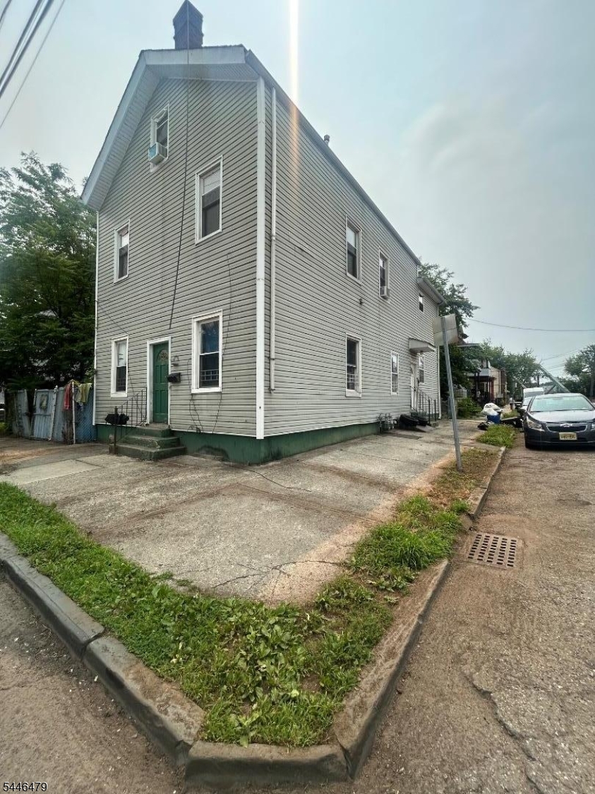 23 Watson St Property Photo 1