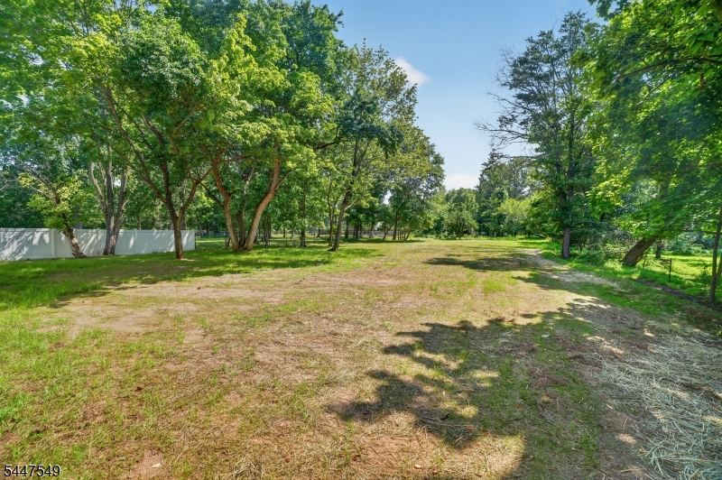 143 Brahma Ave Property Photo 28