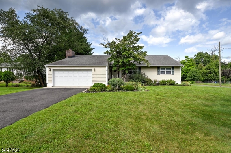 29 1st St Property Photo 1