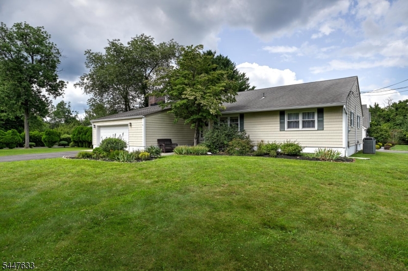 29 1st St Property Photo 2