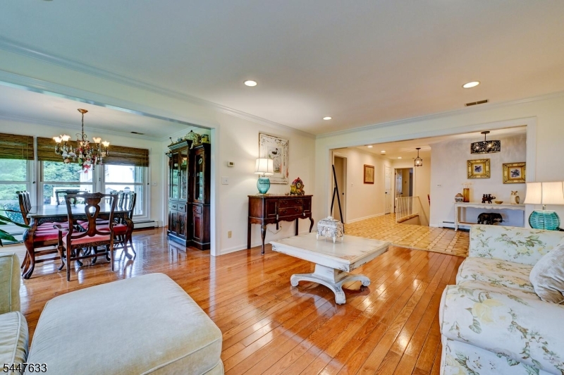 29 1st St Property Photo 11