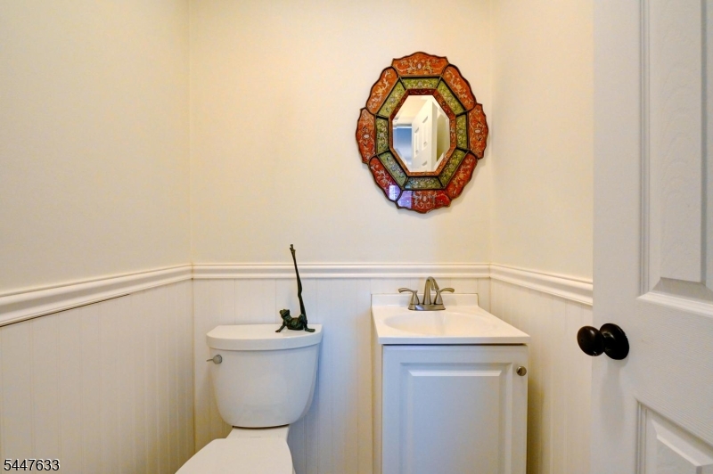 29 1st St Property Photo 12