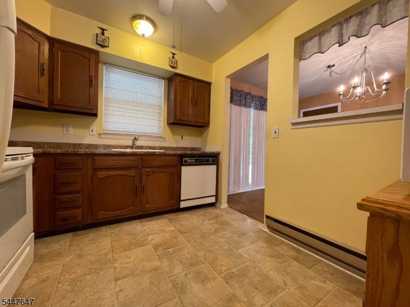 38 Constitution Blvd Property Photo 8