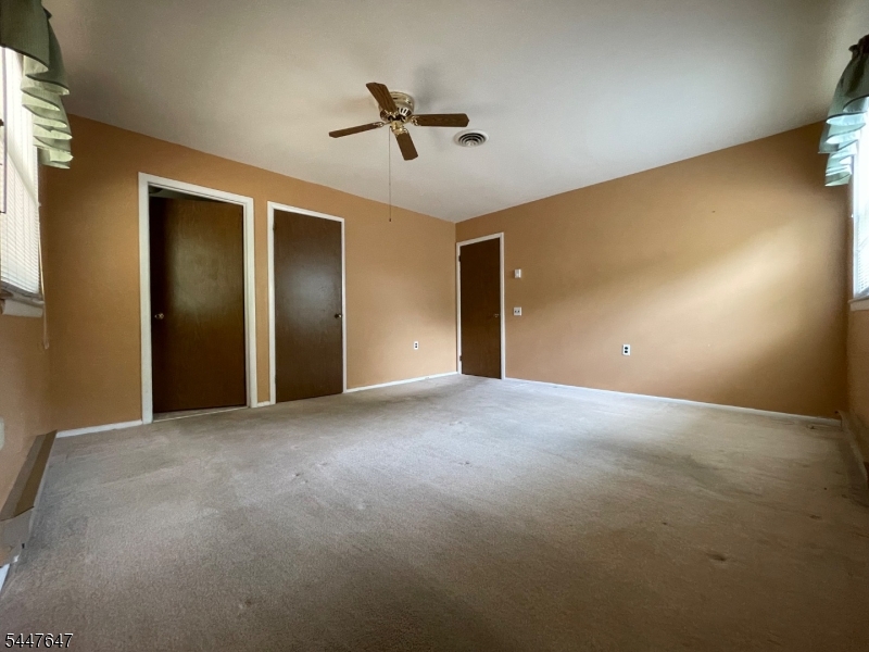 38 Constitution Blvd Property Photo 16