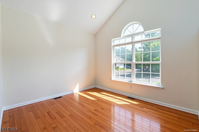 2 Pickering Cir Property Photo 6