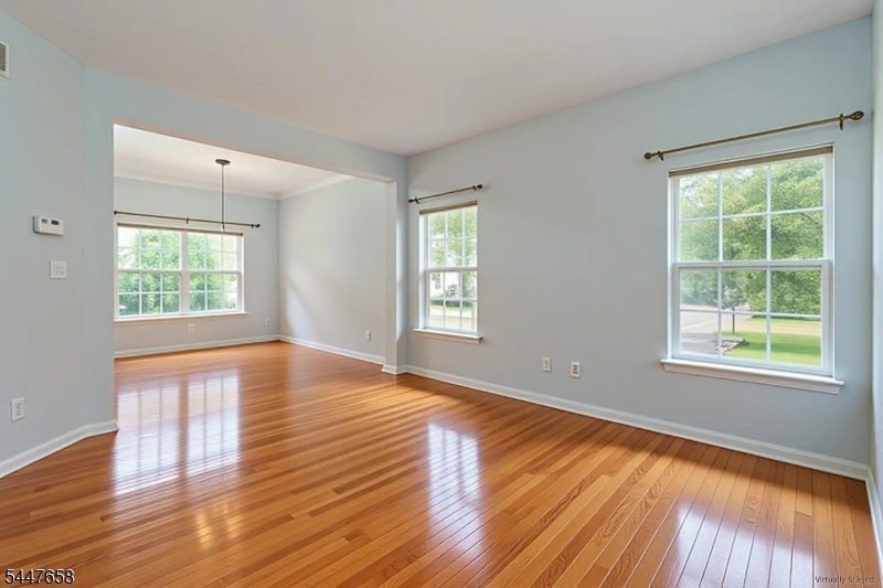2 Pickering Cir Property Photo 9