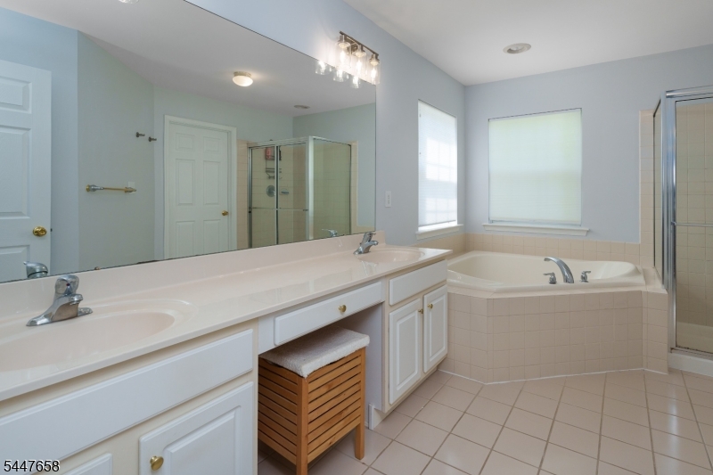 2 Pickering Cir Property Photo 25