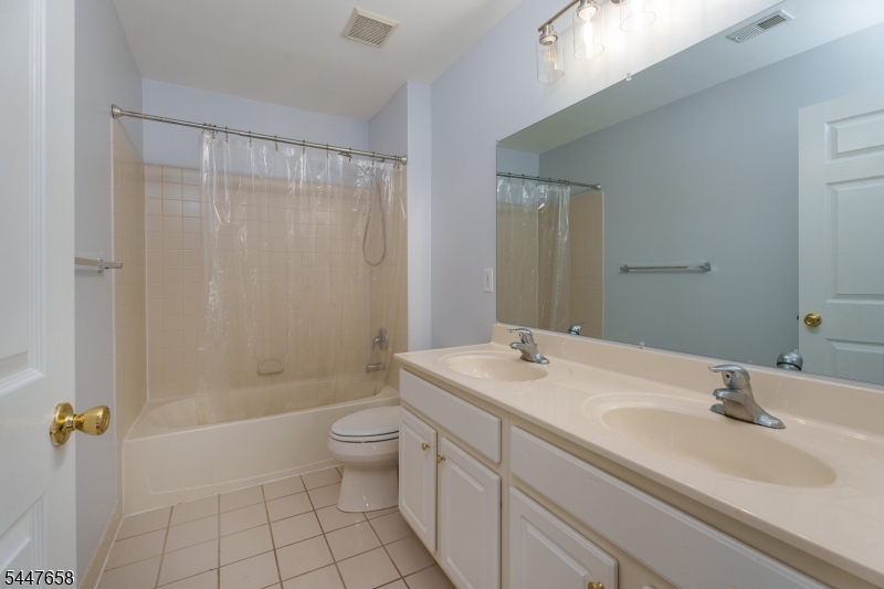 2 Pickering Cir Property Photo 32